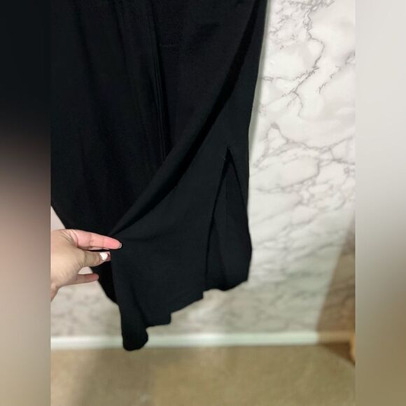 Le Lis Black Tie Front Side Slits Dress - Picture 3 of 6